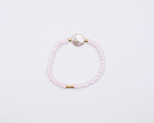 Baby pink pearl bracelet